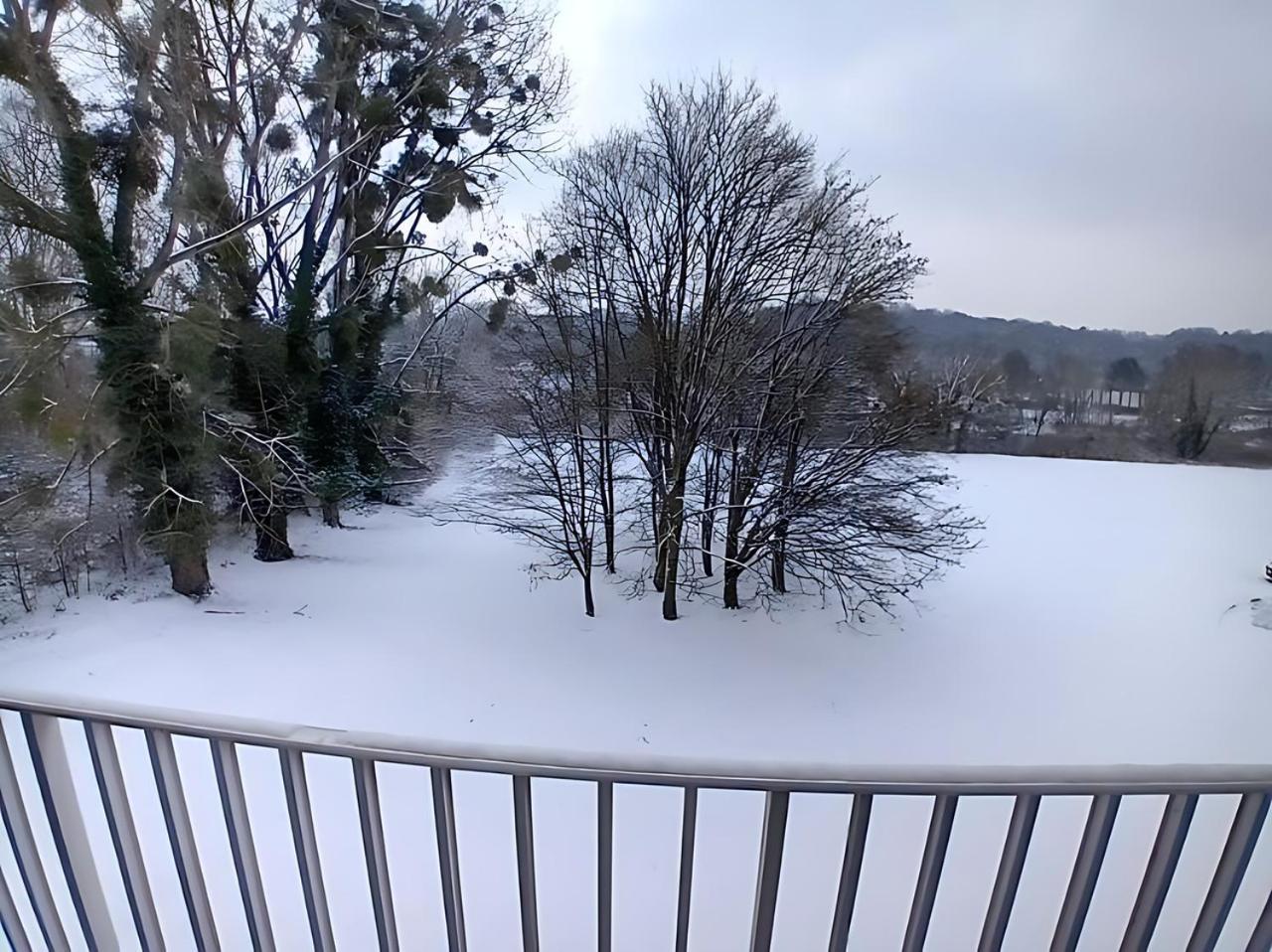 Vue Du Doubs T4 Cosy Tres Bien Situe Apartment